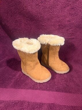 Cat & Jack Toddlers' Chestnut Brown Faux-Fur Winter Boots